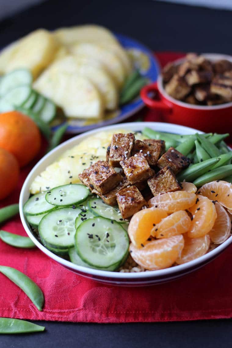 Poke bowl with cripsy tofu.