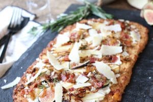 This Gluten Free Apple, Fig and Caramelized Onion Cauliflower Pizza Flatbread is a perfect low carb, nutrient-packed party snack for entertaining any time of year!