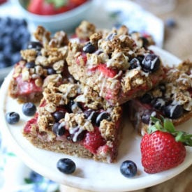 These Gluten Free Vegan Patriotic Oatmeal Breakfast Bars are the perfect way to celebrate the 4th of July and Canada Day with red, white and blue or red and white colours!